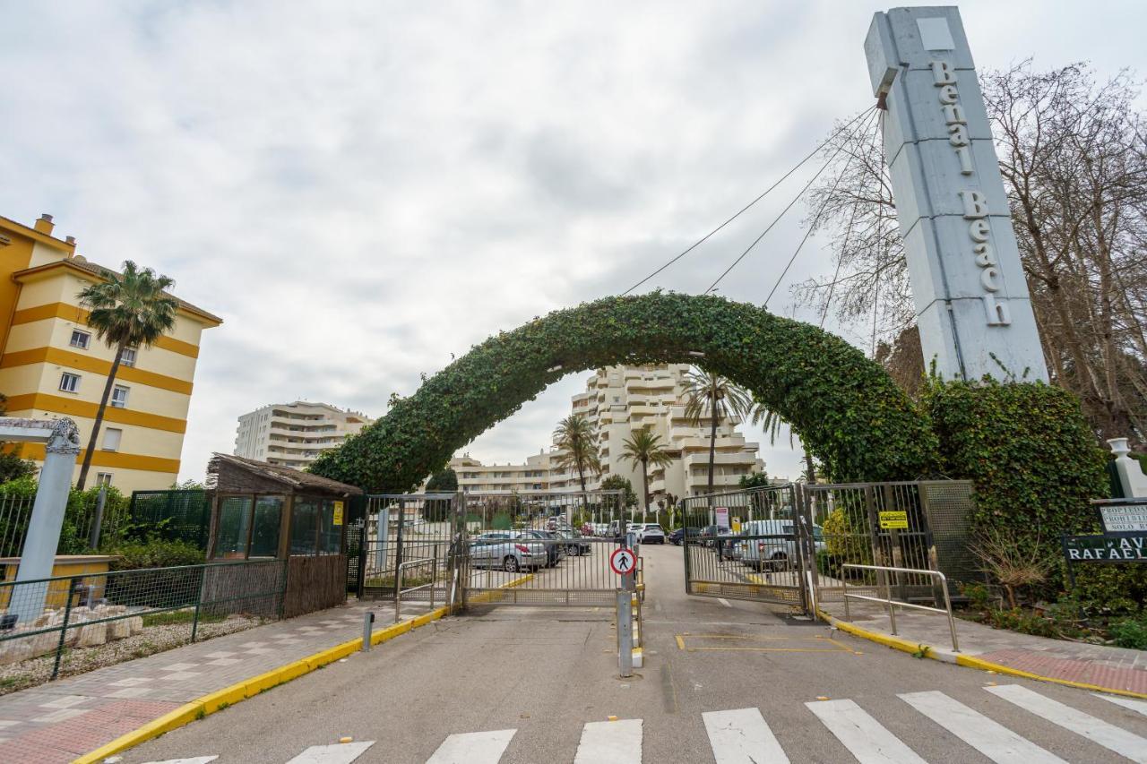 Seaview Beachfront Studio With Aqua Park & Balcony Benalmádena Habitación foto