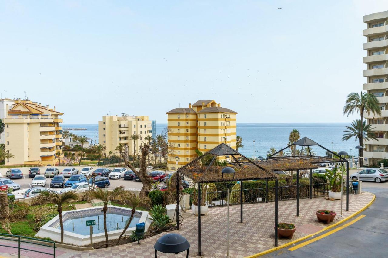 Seaview Beachfront Studio With Aqua Park & Balcony Benalmádena Exterior foto