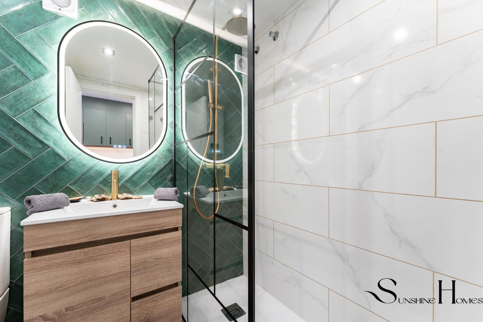 Seaview Beachfront Studio With Aqua Park & Balcony Benalmádena Exterior foto