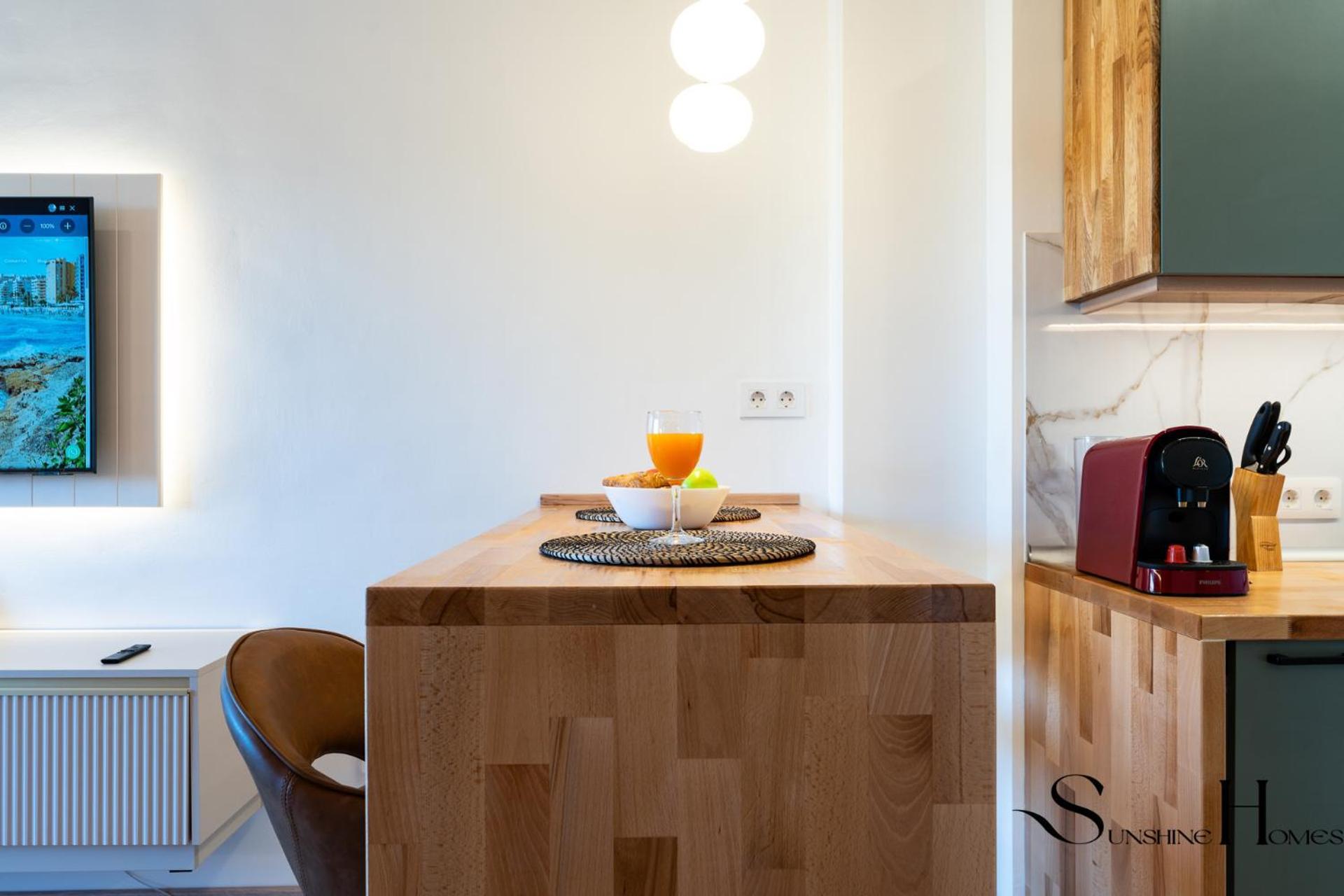 Seaview Beachfront Studio With Aqua Park & Balcony Benalmádena Exterior foto