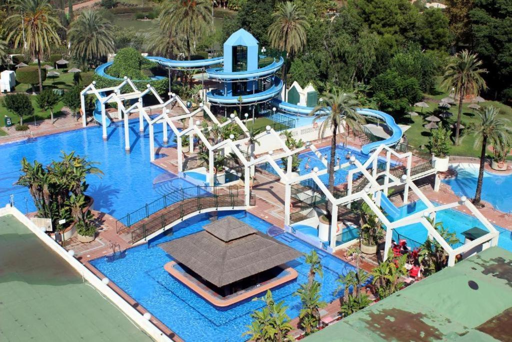 Seaview Beachfront Studio With Aqua Park & Balcony Benalmádena Exterior foto